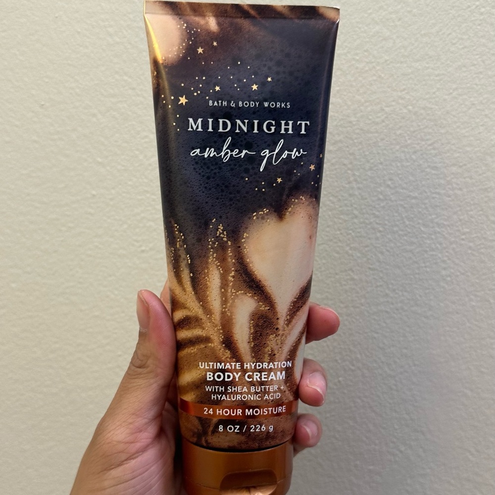 Body Bath and body Works midnight Amber glow body cream